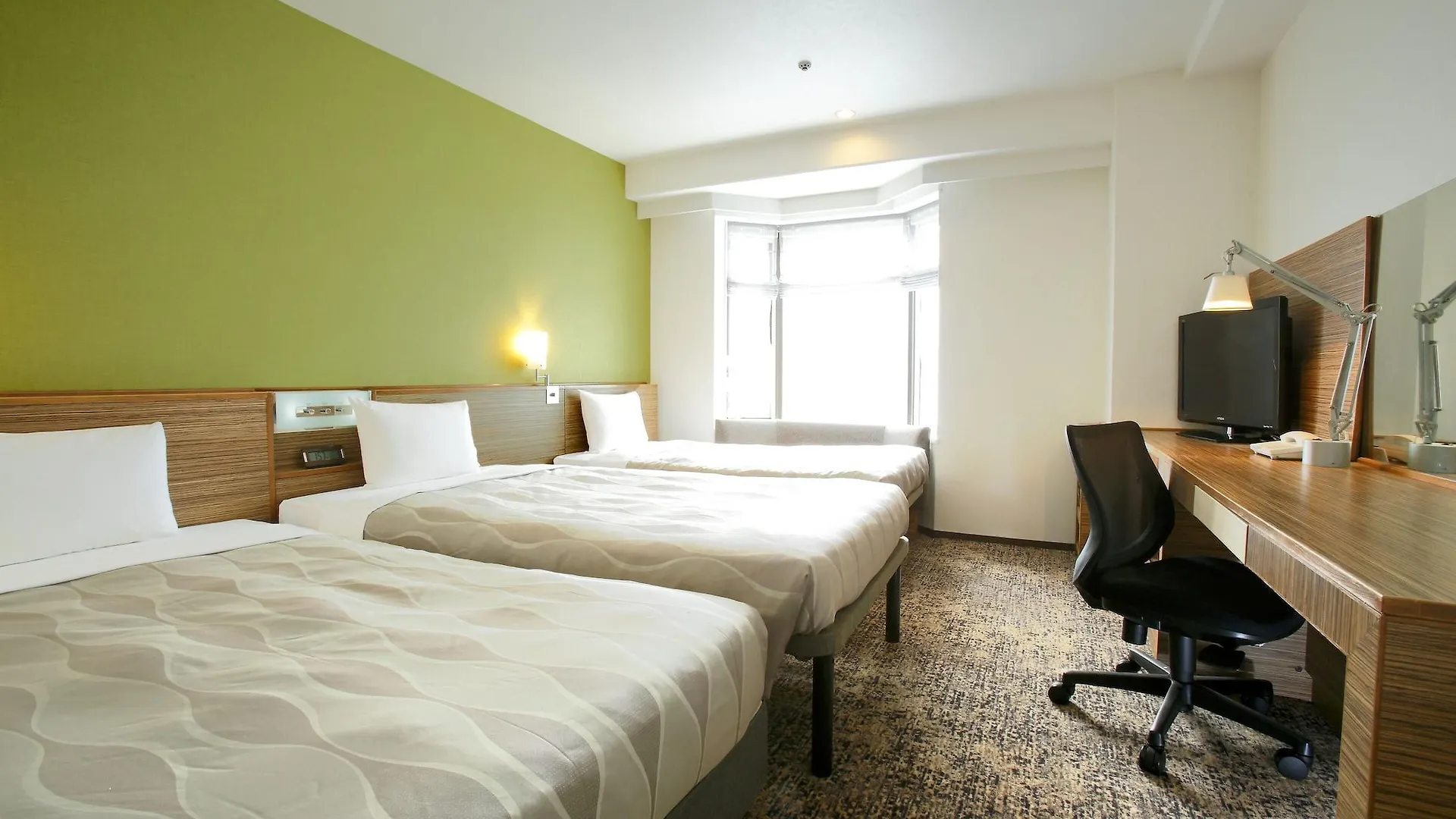 Cypress Hotel Nagoya-Eki Mae  Нагоя